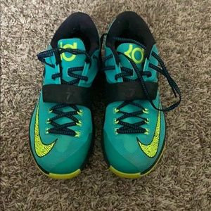 Nike KD’S Size 8.